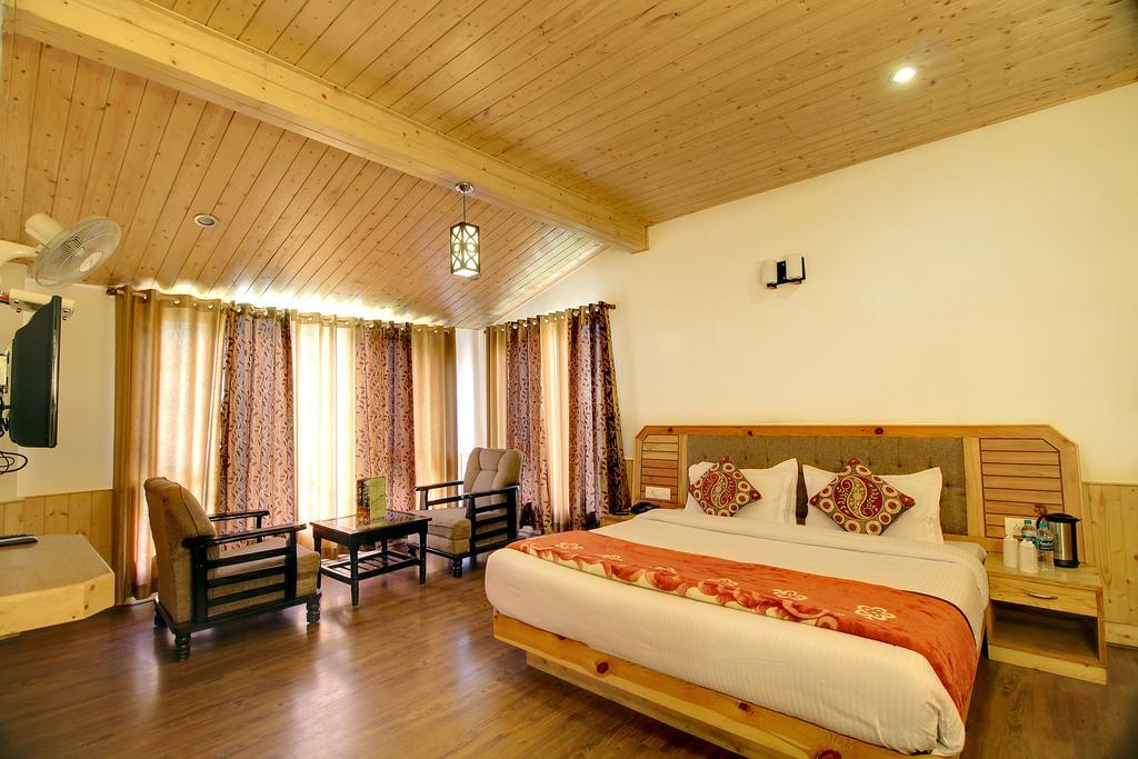 Hotel Thomas Villa Manāli Екстериор снимка