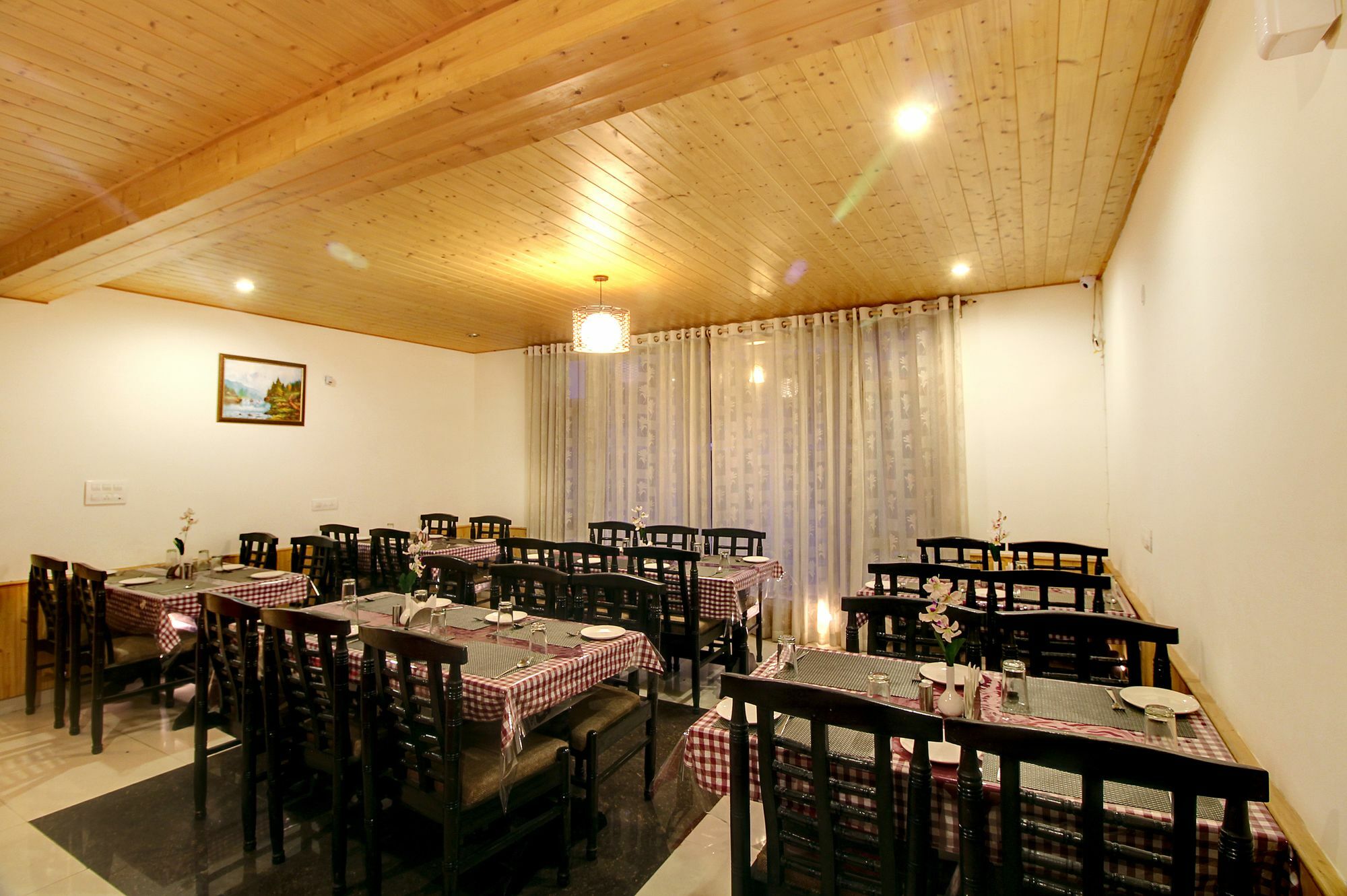 Hotel Thomas Villa Manāli Екстериор снимка